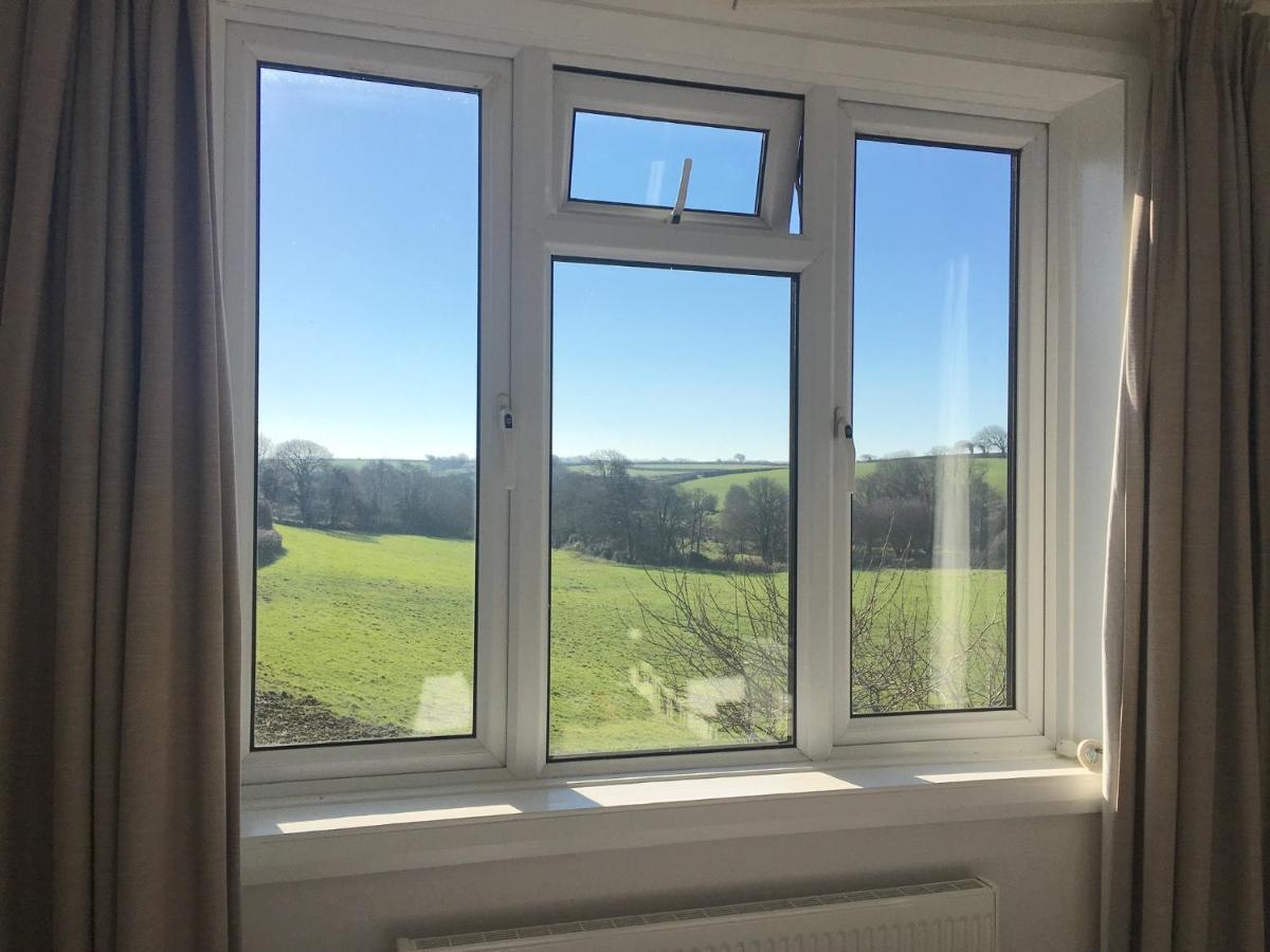 The Cornish Retreat Villa บู๊ด ภายนอก รูปภาพ